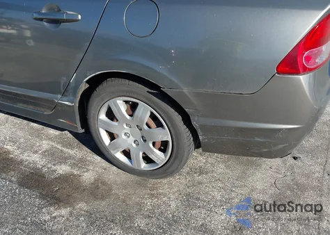 2007 Honda Civic Lx z USA, uszkodzony, nr VIN 1HGFA15577L114993